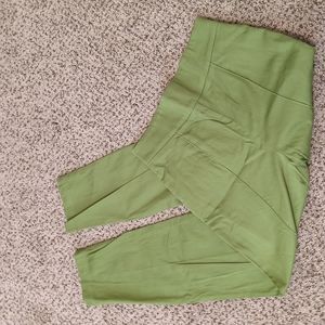 Laura Byrnes California Black Label olive green Cropped Trousers